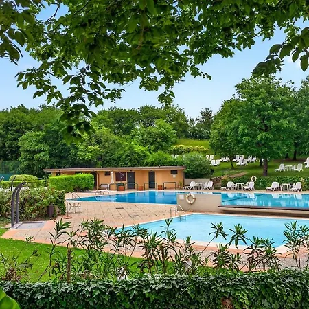 Host4u - Garda Sun View With Beautiful Pool * Barcuzzi